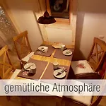 Huette41: Ganze Huette Nah Am Mit Privatem Whirlpool, Sauna. Umzaeunt. Tatil Evi