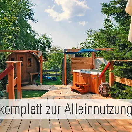 Dom wakacyjny Huette41: Ganze Huette Nah Am Mit Privatem Whirlpool, Sauna. Umzaeunt. Waldkirchen