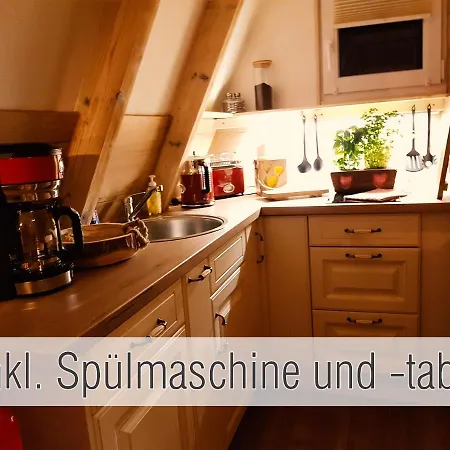 Dom wakacyjny Huette41: Ganze Huette Nah Am Mit Privatem Whirlpool, Sauna. Umzaeunt. *