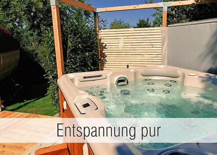 Hütte41: Ganze Hütte Nah Am Mit Privatem Whirlpool, Sauna. Umzäunt. Ferienhaus